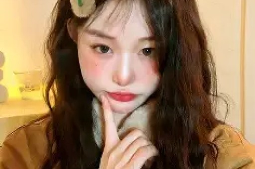 网红白冰再被禁言曾因偷税被查昨日复播自称：员工“坑我几千万还要把我送进去”