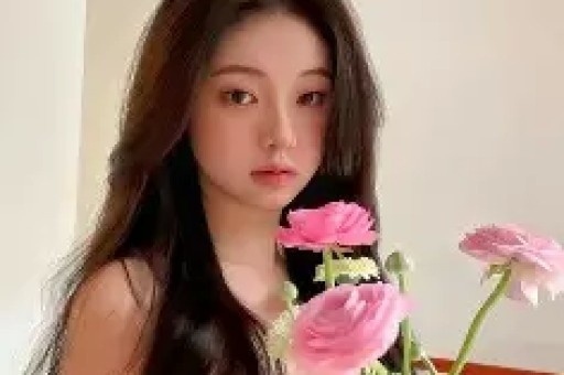 网红红毯无滤镜惊天反转：皮皮朱脸肿孙恩盛瘦成杆 全网热议撞脸原形毕露