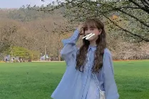 明星八卦看点啥：秦岚的原装身材太丰满了！穿抹胸都兜不住我感慨自律的女人真美_设计_面料_颜色：考古李小璐自嘲是恋爱脑！无戏可拍只能靠跳舞博曝光女儿也进青春期不好管_贾乃亮_生活_网友：邹市明和冉莹颖去